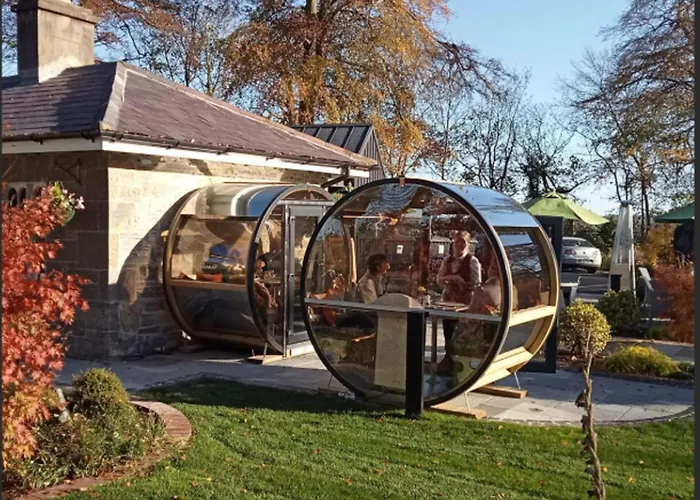 Luxurious Tranquil Private Sleeps 8 Free Parking